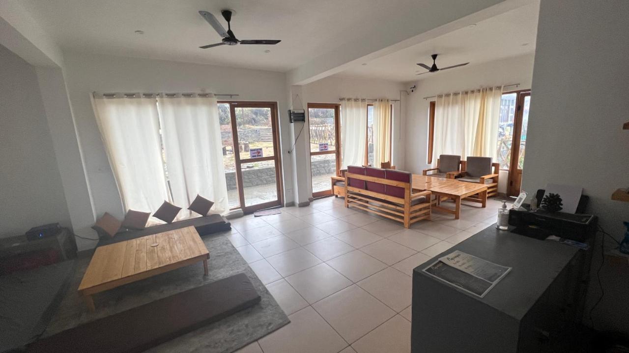 Flyscape Hostel Bir  Luaran gambar