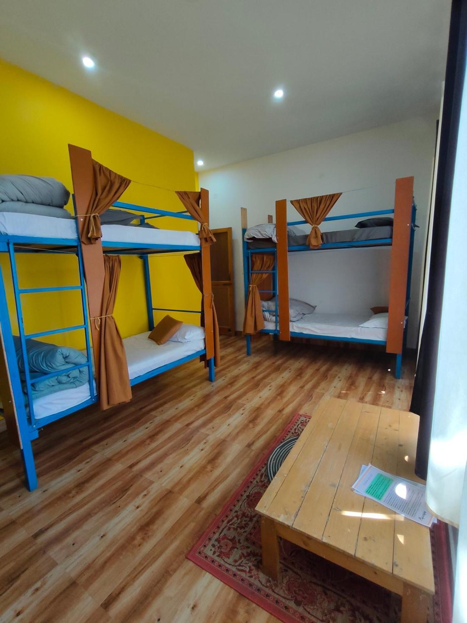 Flyscape Hostel Bir  Luaran gambar